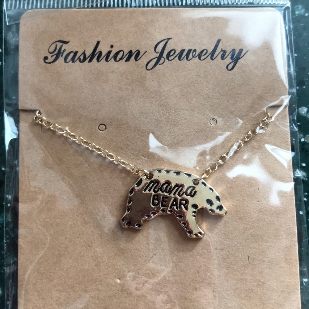 🎉HP 1/5!🎉 Mama Bear Necklace🤰🏼🐻 - Picture 4 of 5